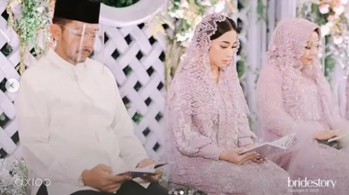 23946 nikita willy gelar pengajian jelang menikah dok bridestory