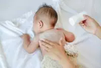 Manfaat Bedak Bayi Untuk Badan Orang Dewasa Dalam Mengurangi Iritasi